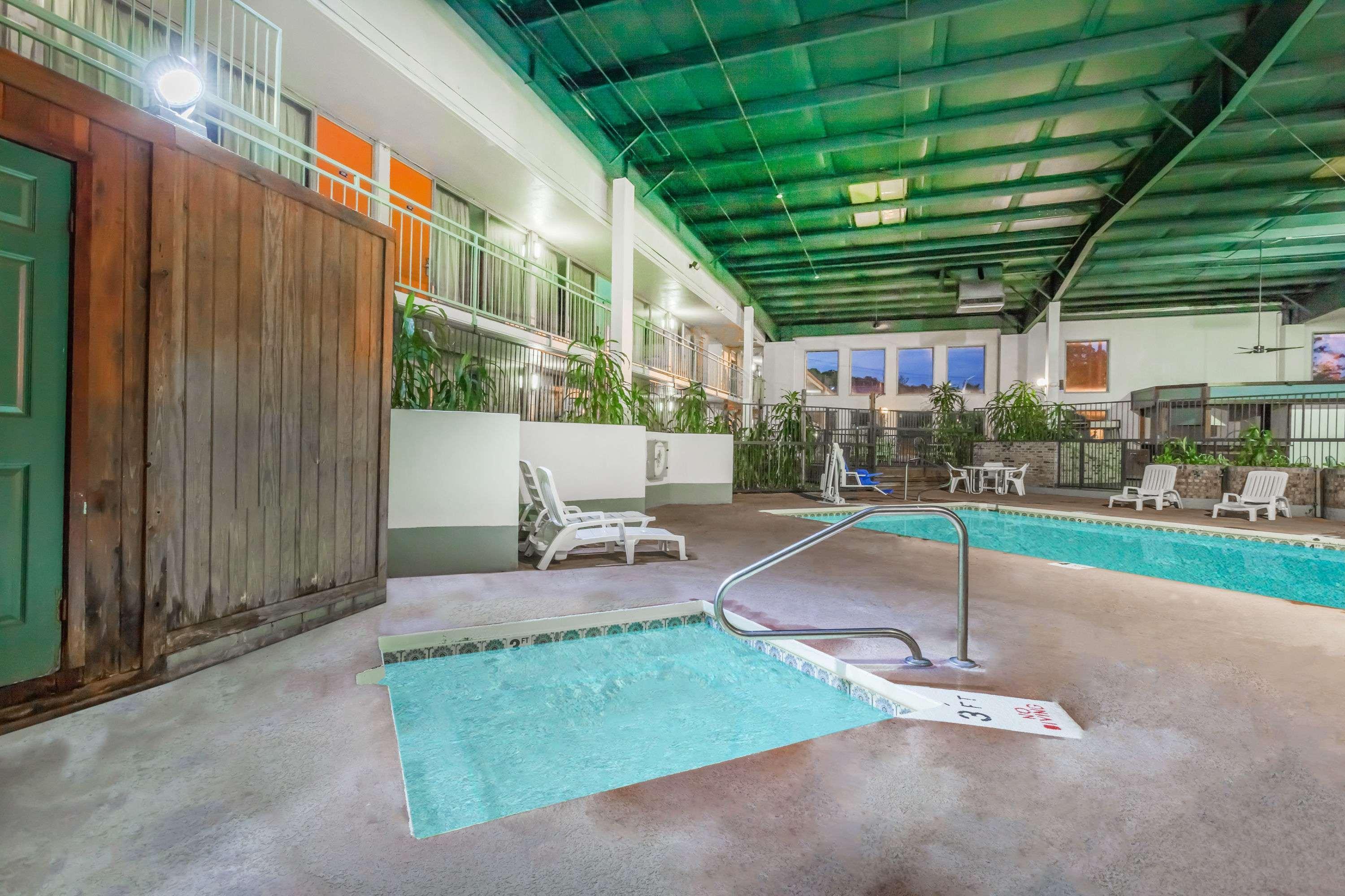 Howard Johnson By Wyndham Conway Luaran gambar