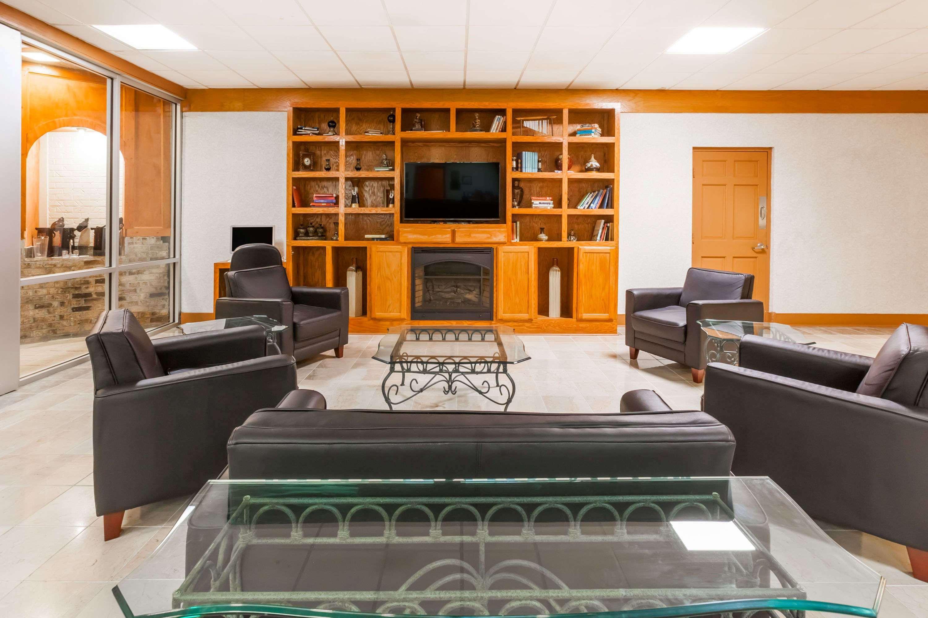 Howard Johnson By Wyndham Conway Luaran gambar